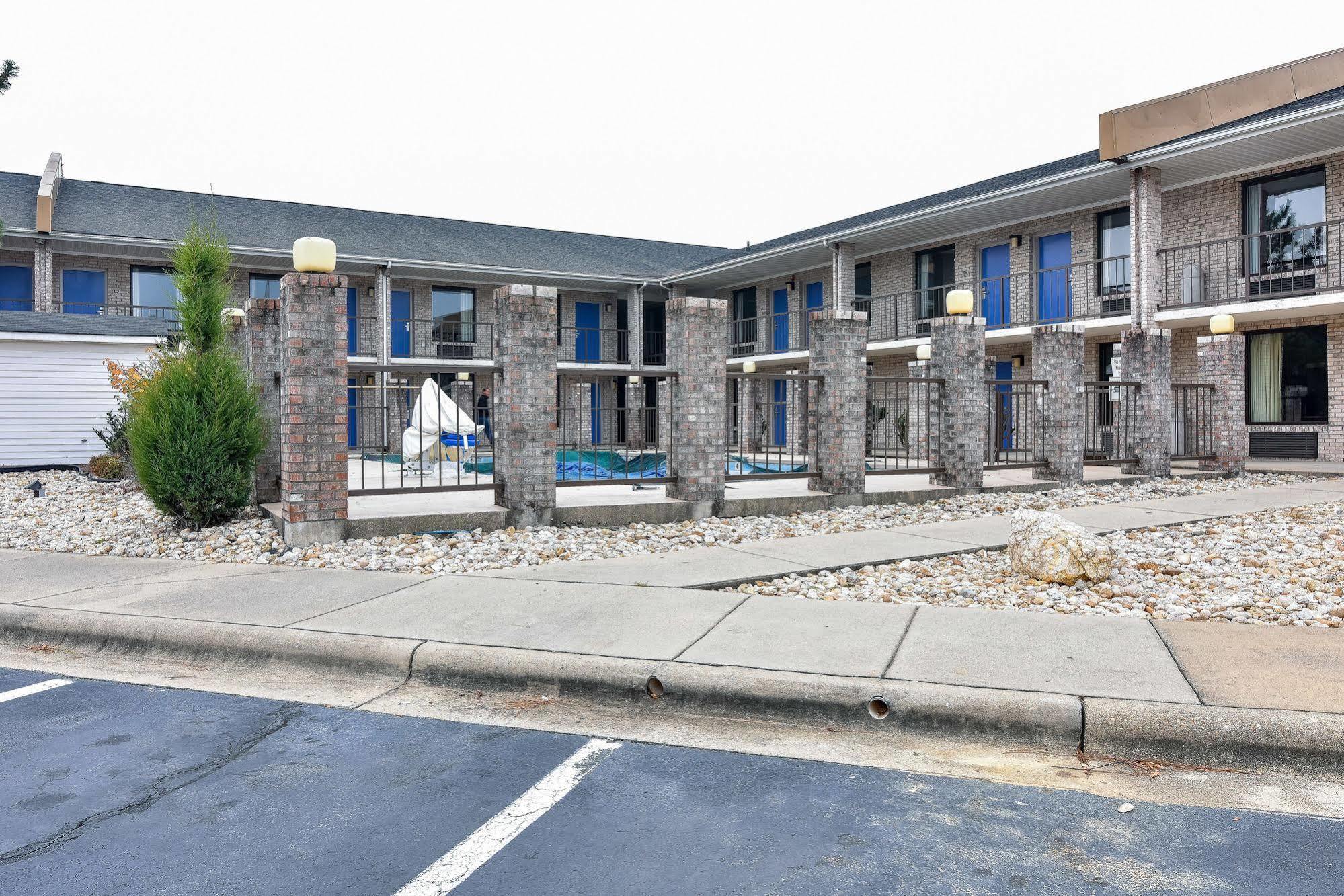 Motel 6-Kenly, Nc المظهر الخارجي الصورة
