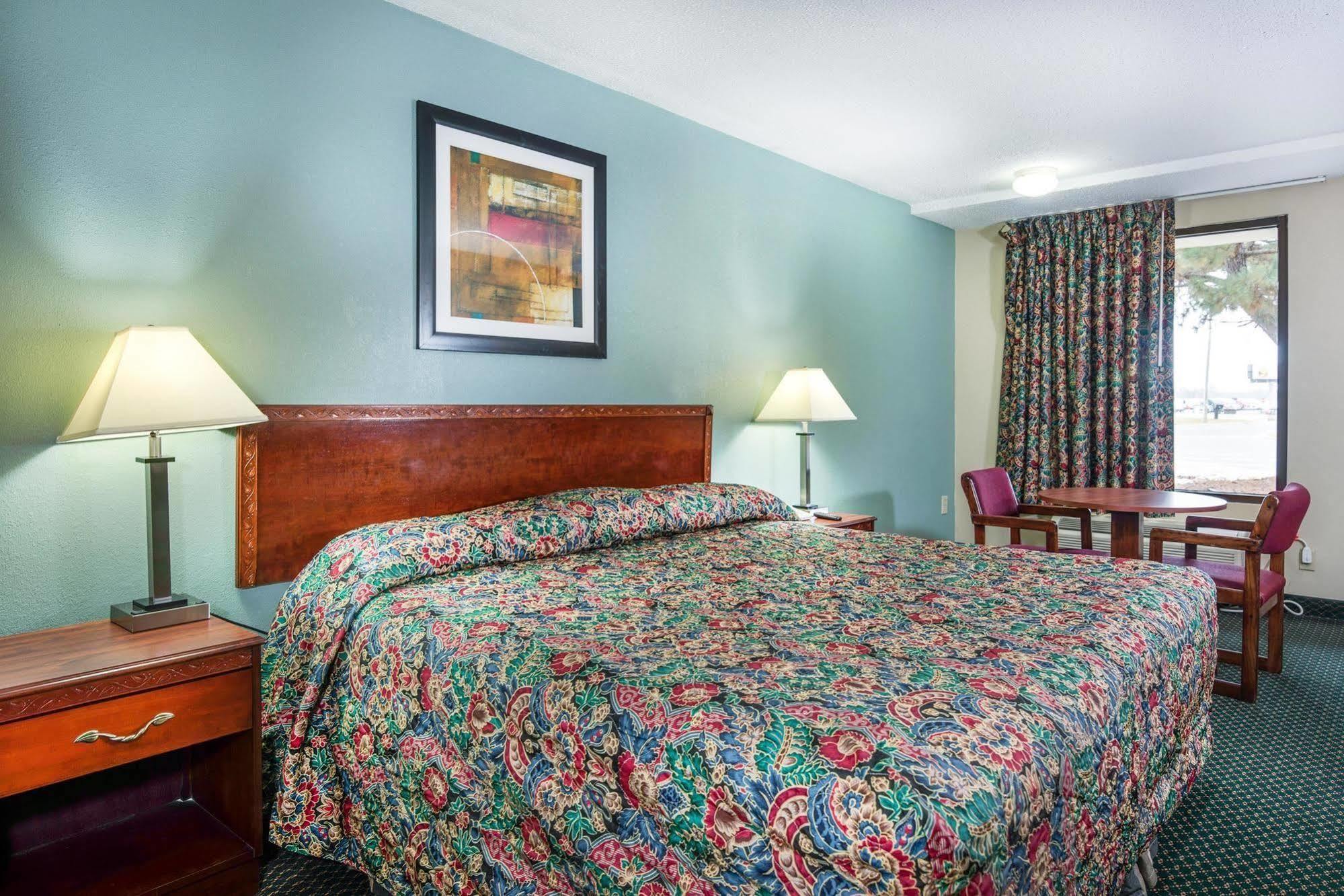 Motel 6-Kenly, Nc المظهر الخارجي الصورة