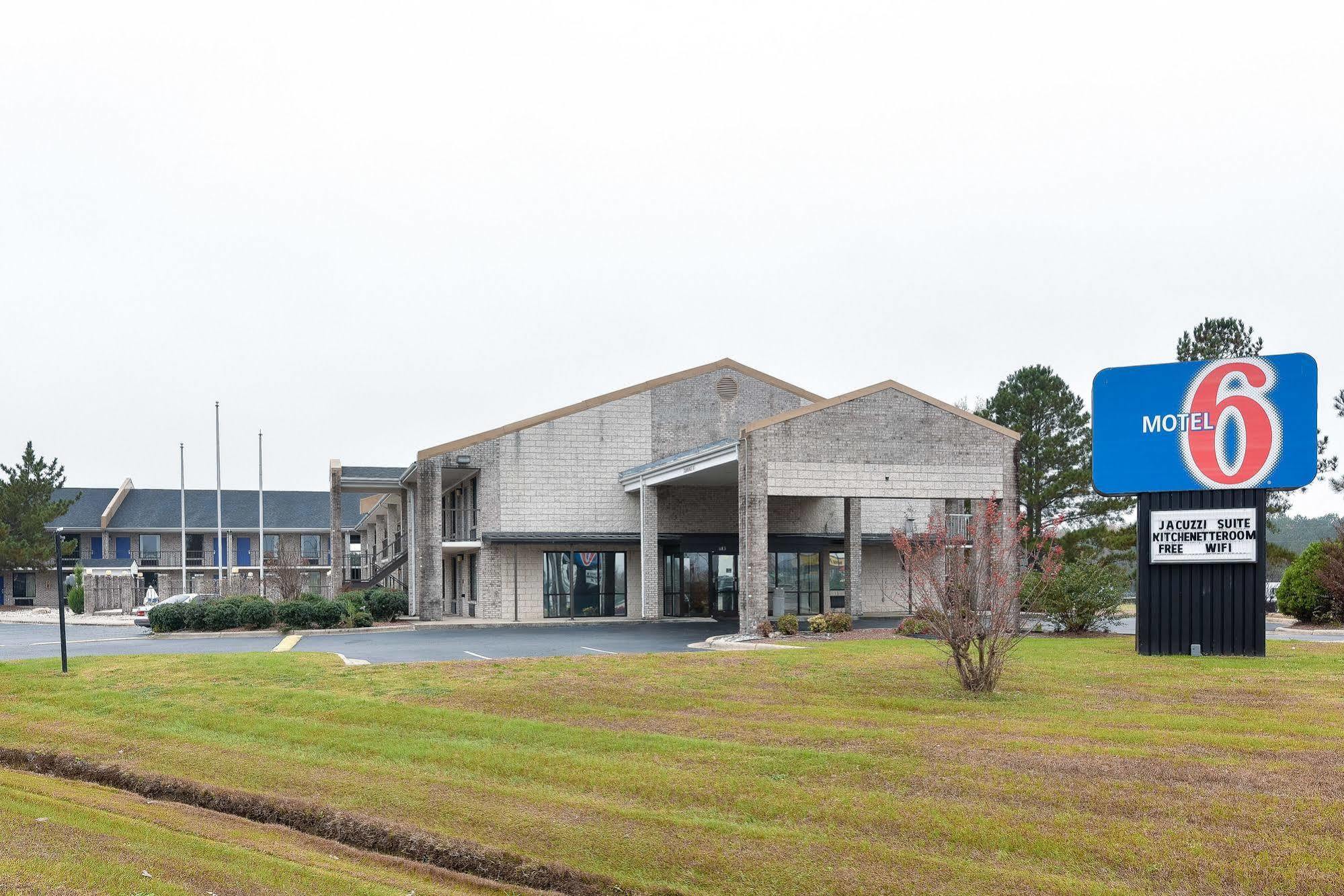 Motel 6-Kenly, Nc المظهر الخارجي الصورة